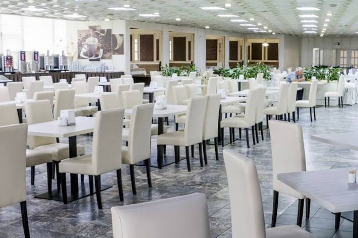 Фото №18 зала Зал «Хрустальный» 