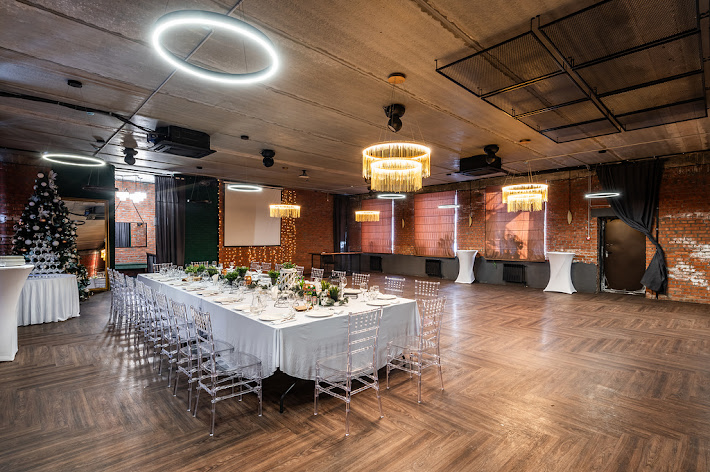 Фото №2 зала Food Factory loft на Коммунистической