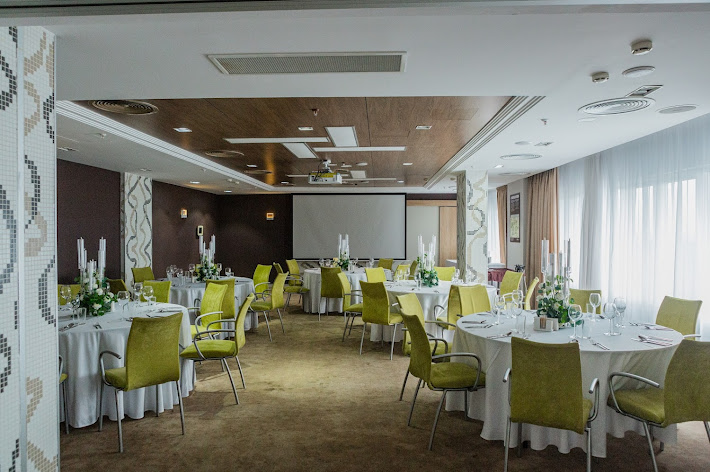 Фото №14 зала Зал "Урал"