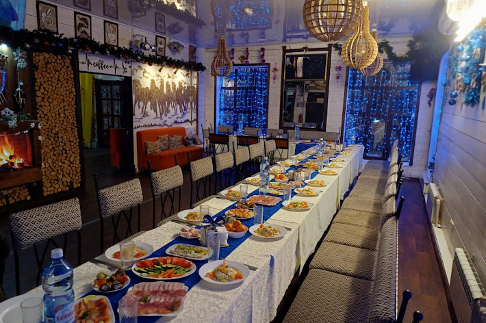 Фото №14 зала Сытый ёж