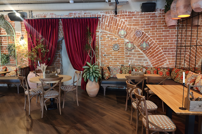 Фото №19 зала Хачапури Марико на Пушкина