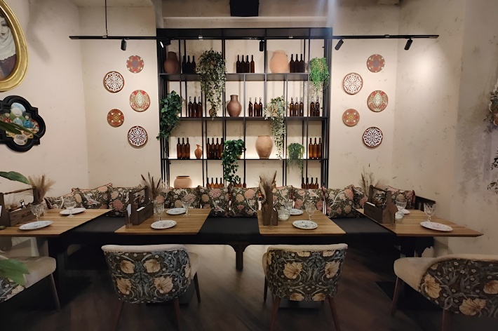 Фото №5 зала Хачапури Марико на Пушкина