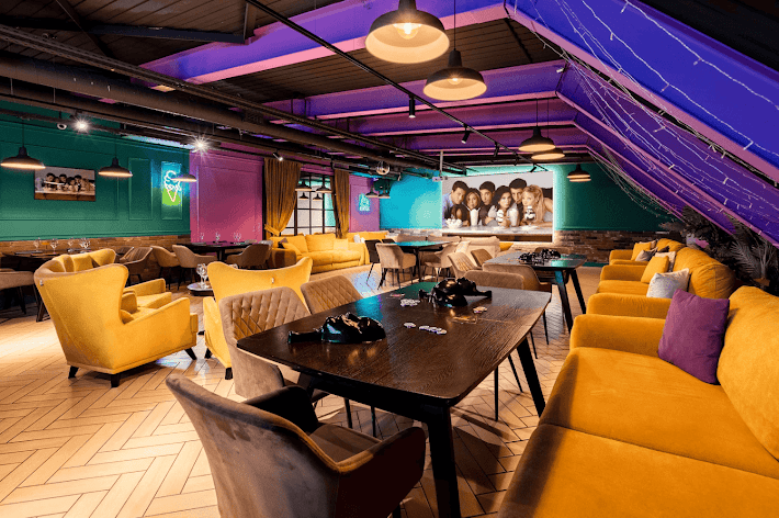 Фото №12 зала Зал "Френдс"