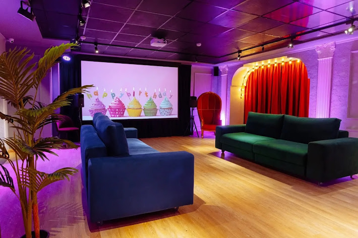 Фото №2 зала Memories на набережной Обводного канала