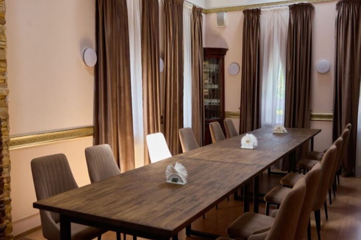 Фото №8 зала У Александра