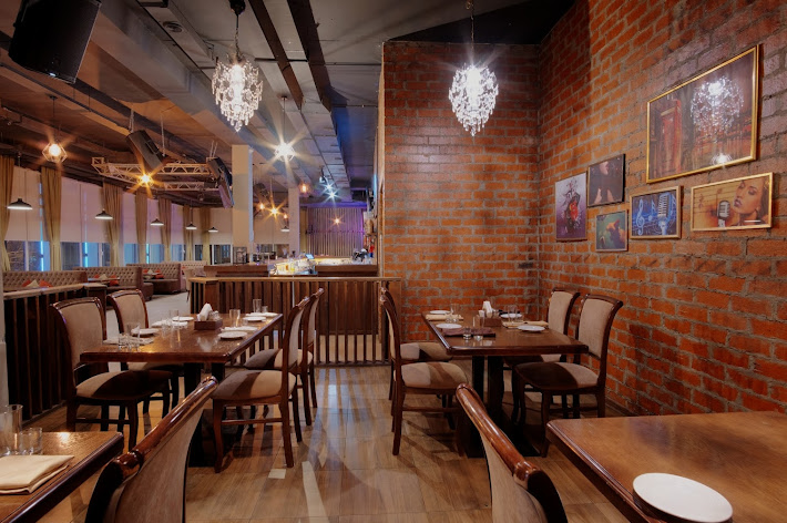 Фото №10 зала БардIN