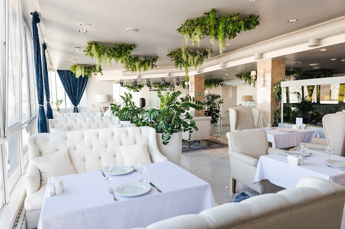 Фото №13 зала SKY