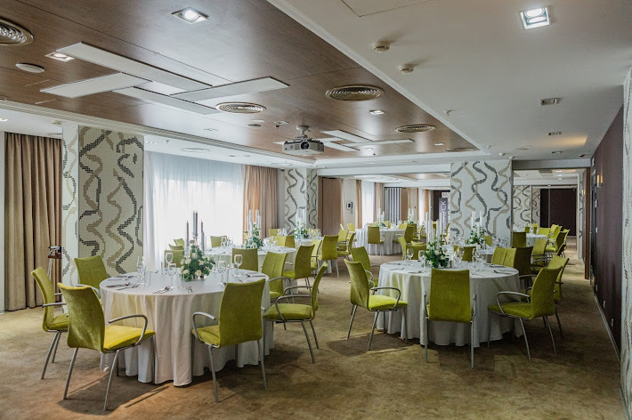 Фото №1 зала Reka