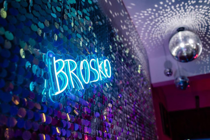 Фото №12 зала Brosko Place