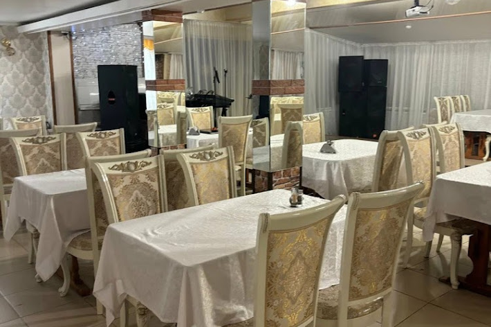 Фото №7 зала Старая Гагра