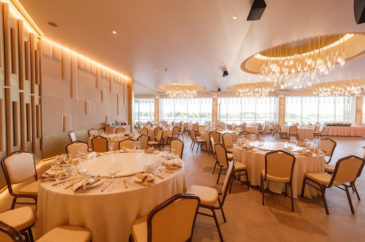 Фото №12 зала Волга & Ванильное небо