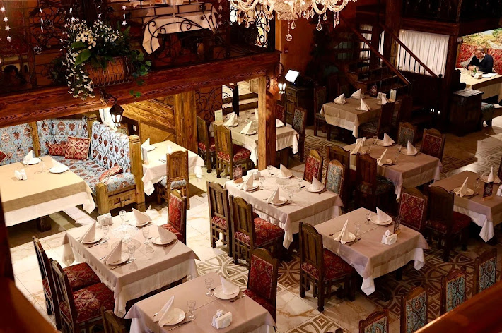 Фото №1 зала Бакинский домик