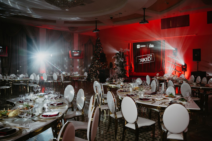 Фото №1 зала Ринг Премьер Отель