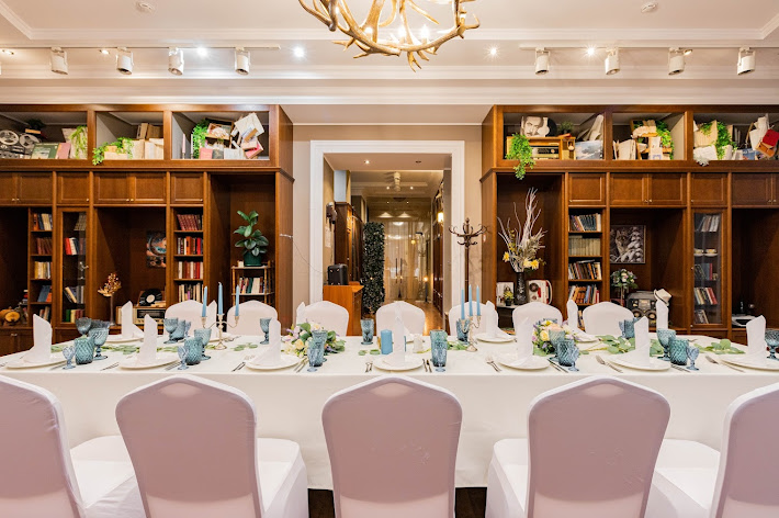 Фото №8 зала Зал "Библиотека"