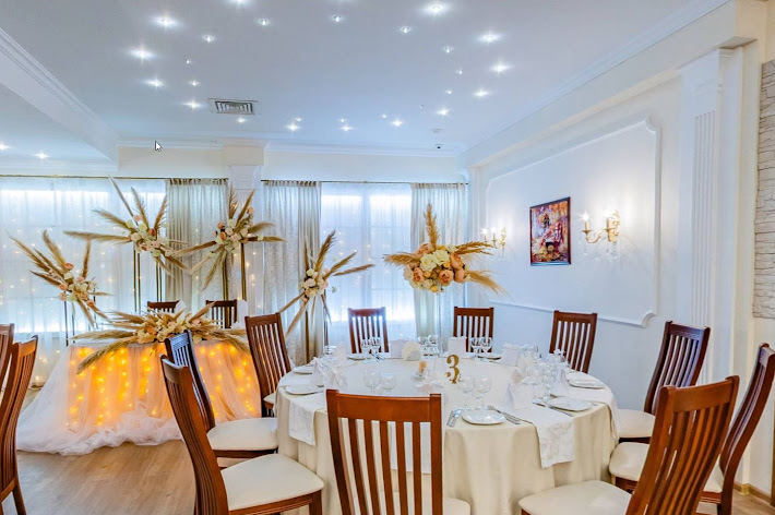 Фото №19 зала Октябрьская