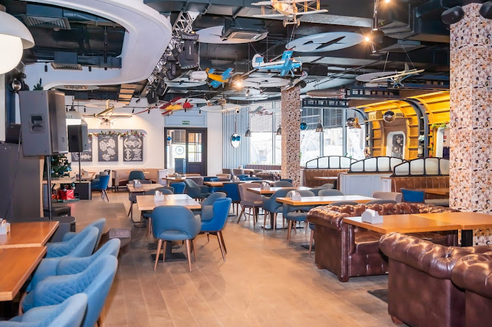 Фото №1 зала Пилот