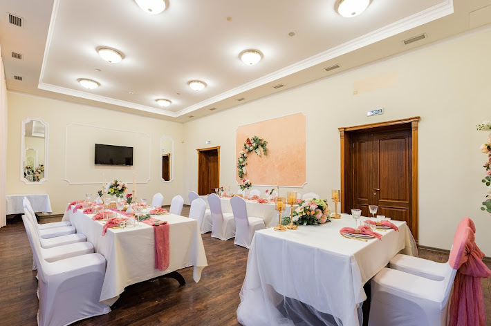 Фото №7 зала Особняк в парке Сосновка