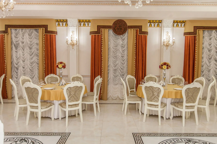 Фото №15 зала Зал «Версаче»