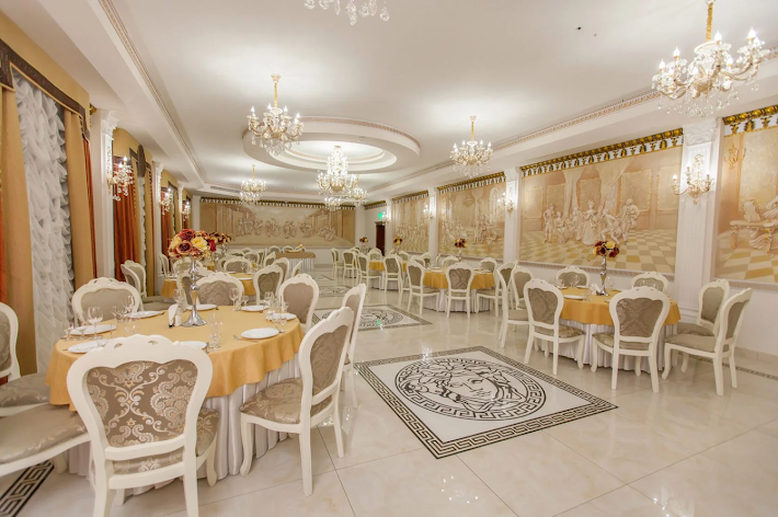 Фото №14 зала Зал «Версаче»