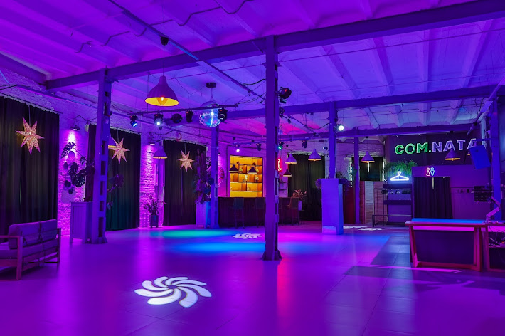 Фото №16 зала COM.NATA на Петроградской