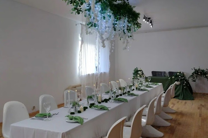 Фото №1 зала Лесная Роса