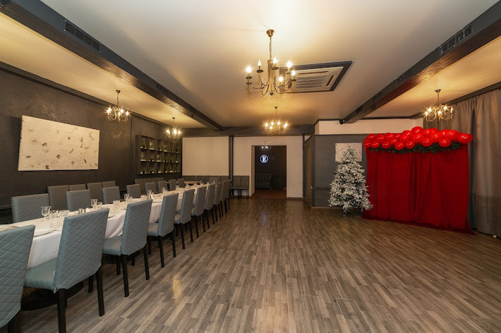 Фото №4 зала Публика