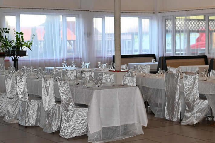 Фото №1 зала Курочкино