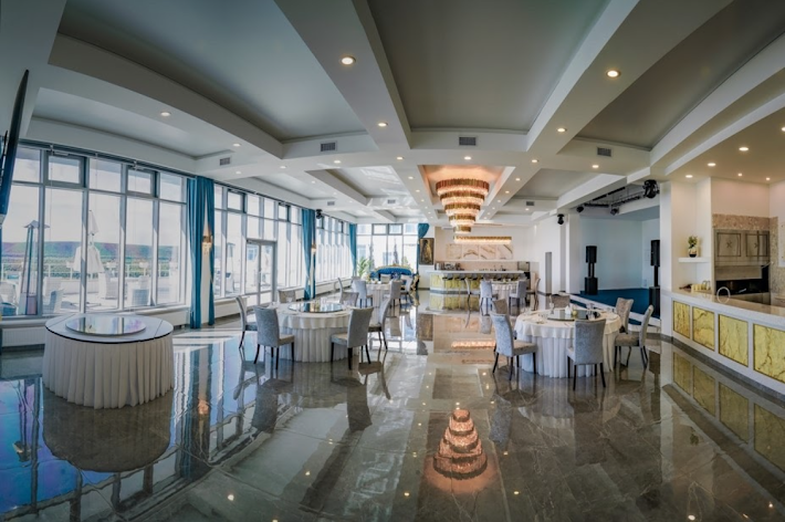 Фото №1 зала Sky-Village