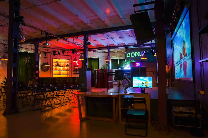 Фото №18 зала COM.NATA на Петроградской