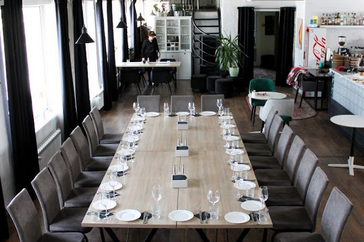 Фото №3 зала Стейк & Эггс