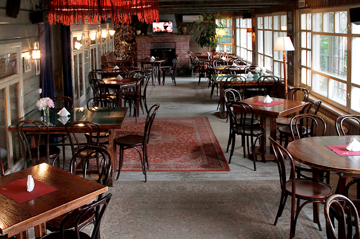 Фото №3 зала Высоцкий