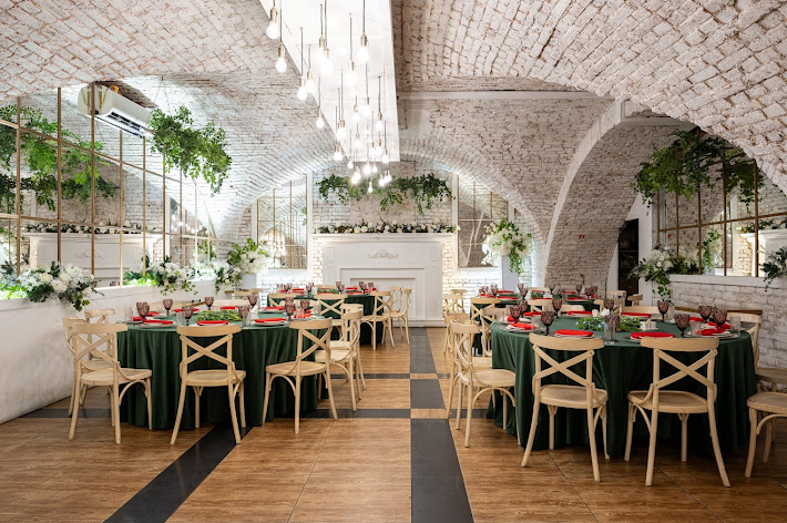 Фото №1 зала Буржуй