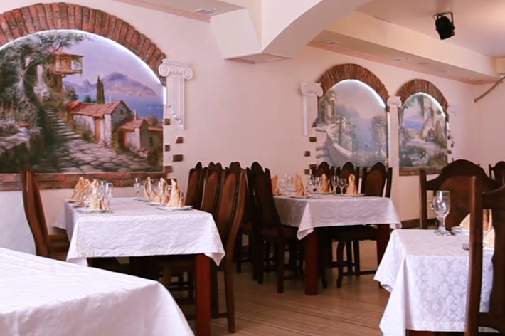 Фото №4 зала Alpen House