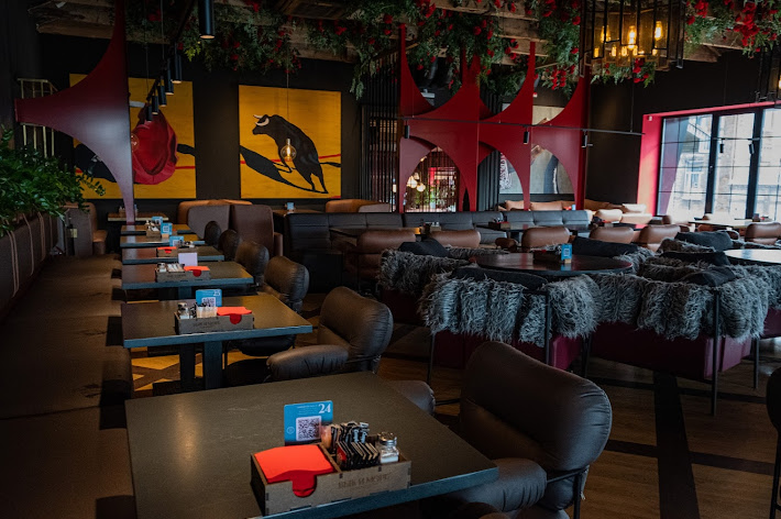 Фото №13 зала Бык и Море