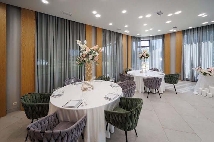 Фото №2 зала Спасский берег