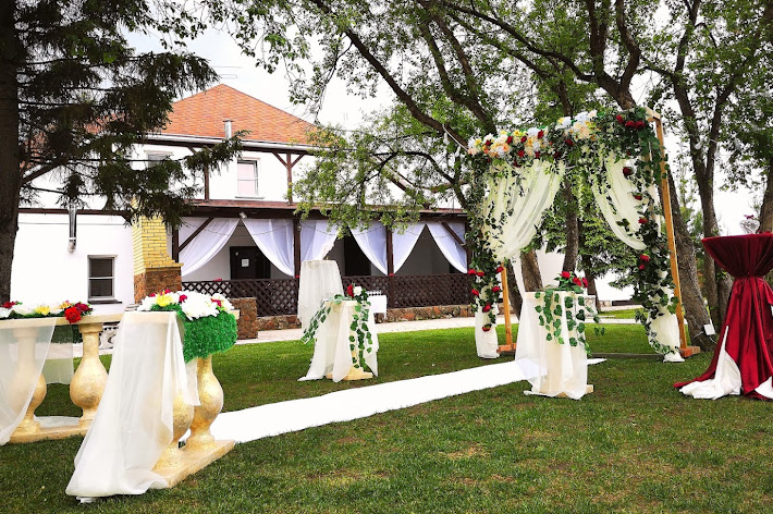 Фото №9 зала Закрытая веранда на 50 человек