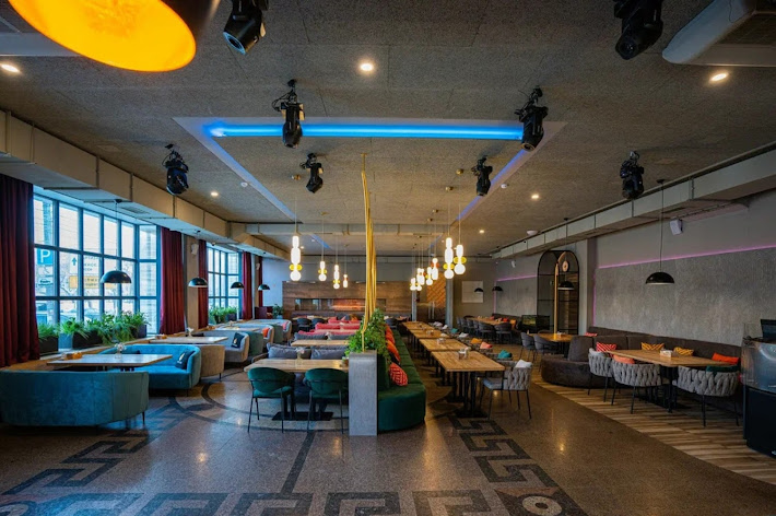 Фото №1 зала Честн'ок