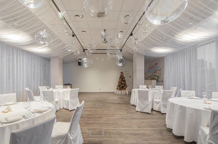 Фото №13 зала Red Stars