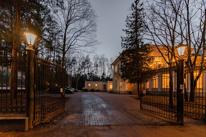 Фото №12 зала Зал "Библиотека"