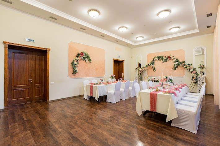 Фото №4 зала Особняк в парке Сосновка