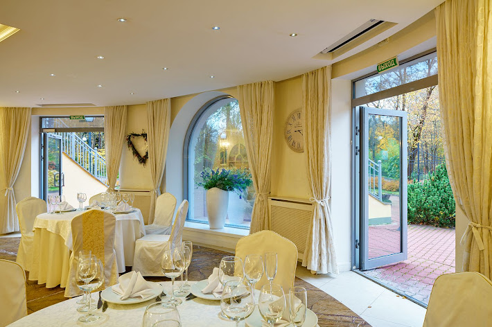 Фото №8 зала Репинский курорт