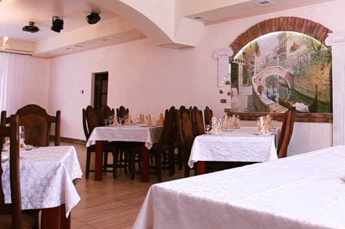 Фото №3 зала Alpen House