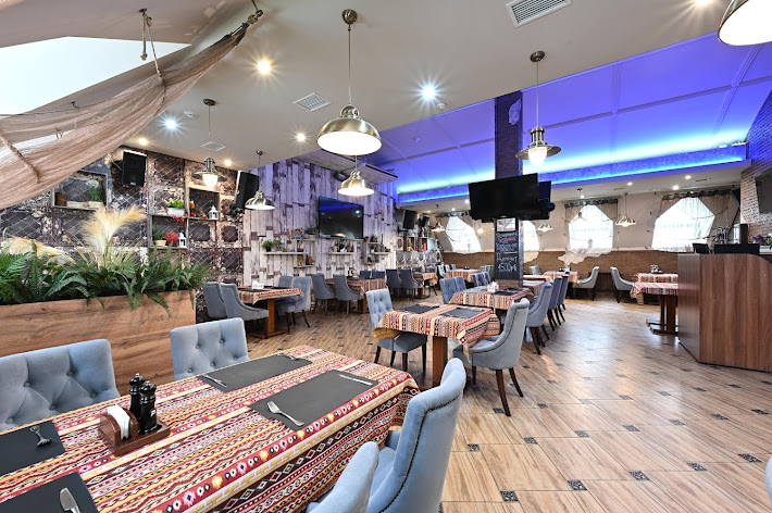 Фото №8 зала Мимино