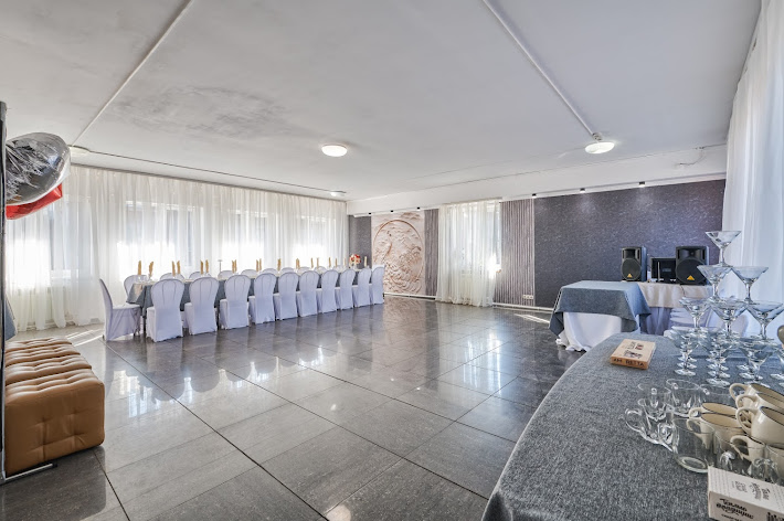 Фото №15 зала Мишель