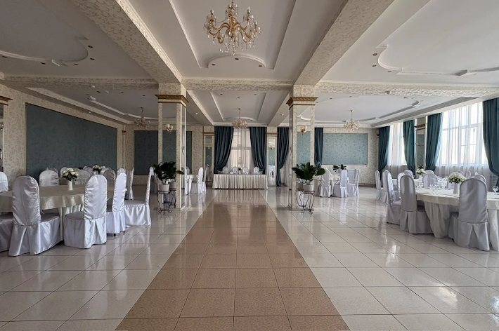 Фото №3 зала Золотое кольцо