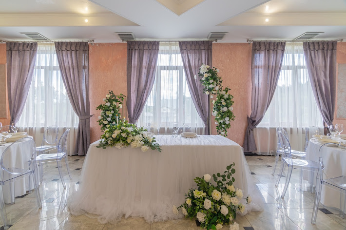 Фото №1 зала Ропшинская Рапсодия