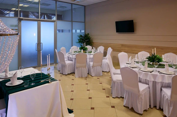 Фото №10 зала Нефтяник