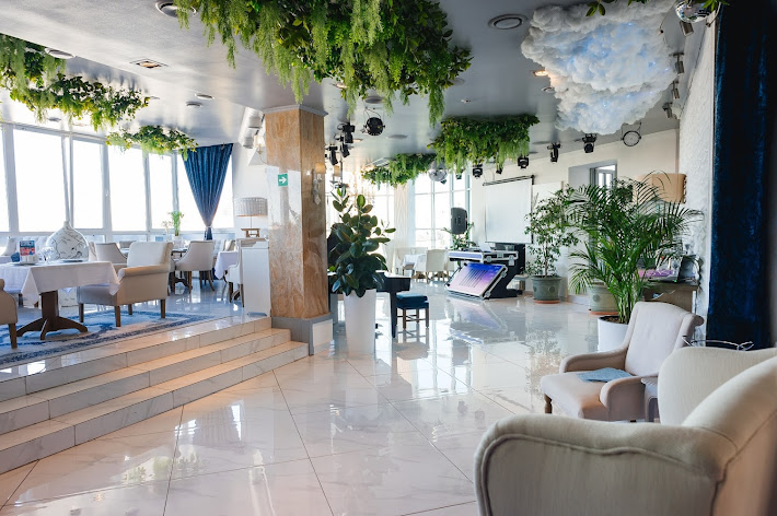 Фото №16 зала SKY