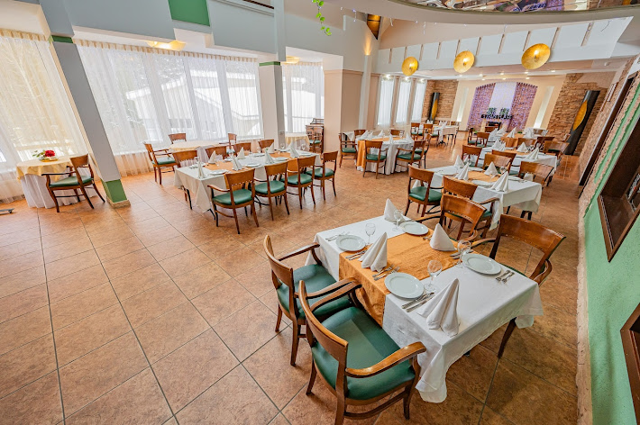 Фото №1 зала Уральский Двор