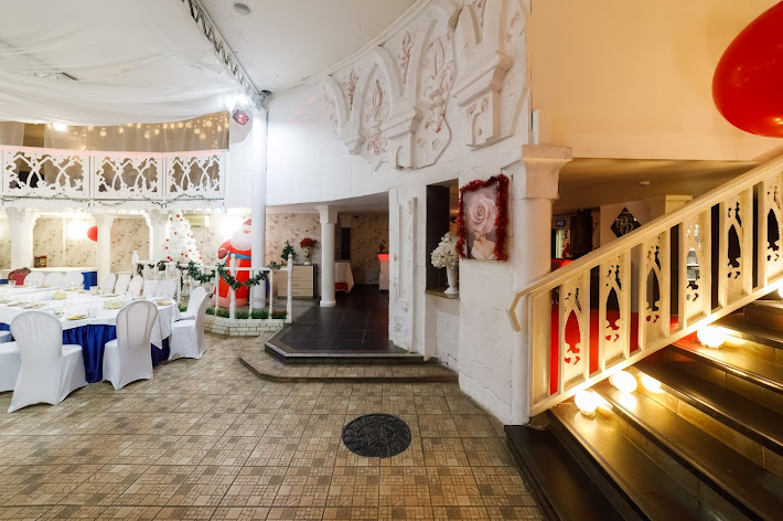 Фото №4 зала Урфин Джюс